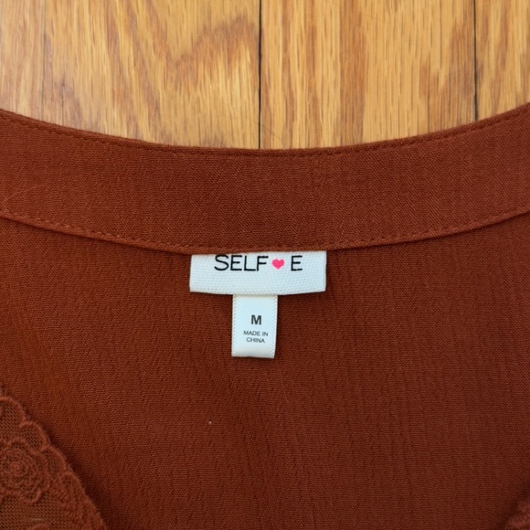 SELF♥️E Women’s Burnt Orange Wrap Blouse Size Medium - Picture 9 of 13
